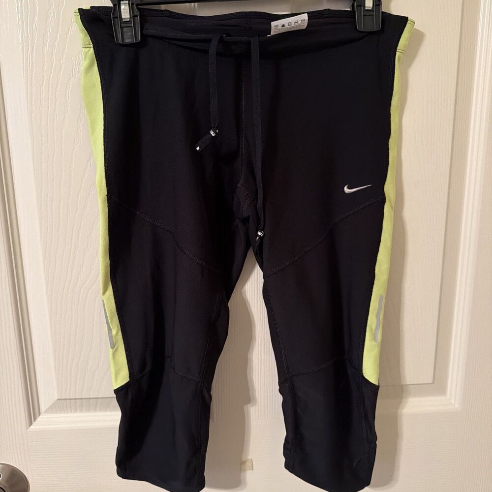 Nike Women’s Dri Fit Capri Leggings Black With Green Neon Strips Size M, Mesh